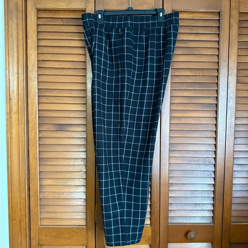 Madewell Black and White Grid Sweatpants - Picture 2 of 7